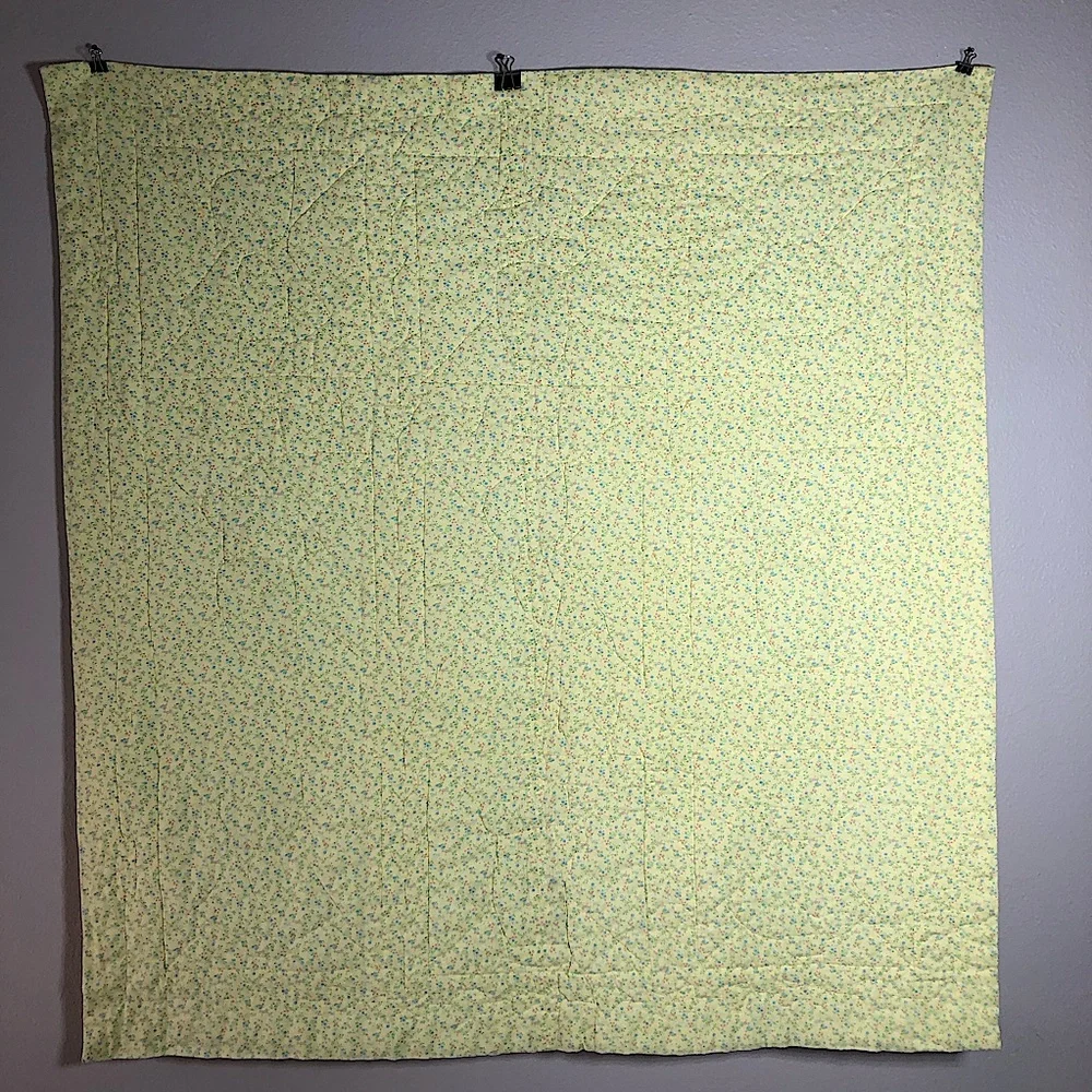 Vintage Grandma Hand‎ Made Patchwork Sunbonnet Sue & Overall Sam Cute Crib Quilt